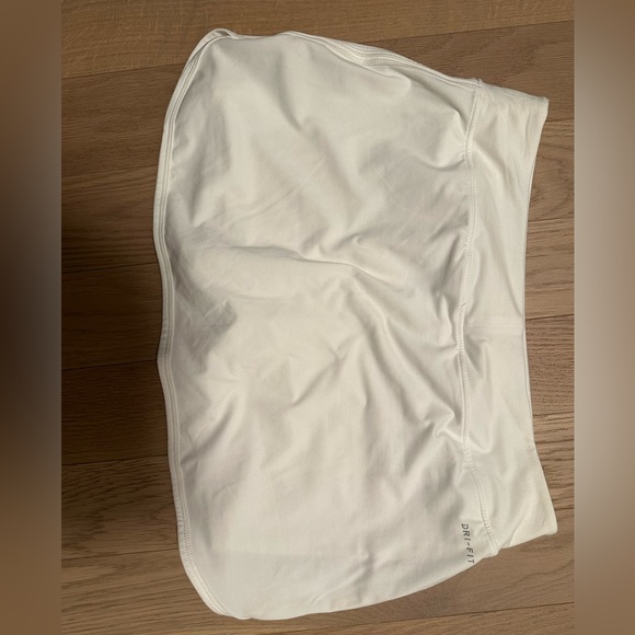 2 Nike tennis skirts size M - Picture 2 of 4